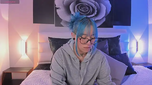 sofi bakerr online show from September 18, 2025, 11:34 am