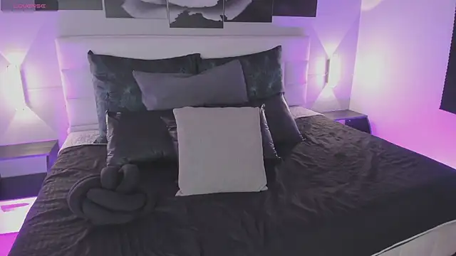 sofi bakerr online show from October 24, 2025, 11:39 am