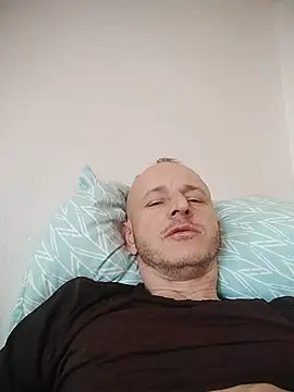 Snapshot of Singlepennis chatting on March 20, 2025, 2:42 pm Singlepennis online show from March 20, 2025, 2:42 pm