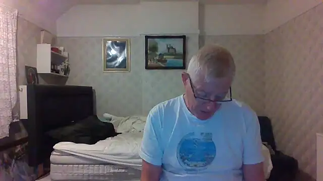 shaun63m online show from September 27, 2025, 1:21 am