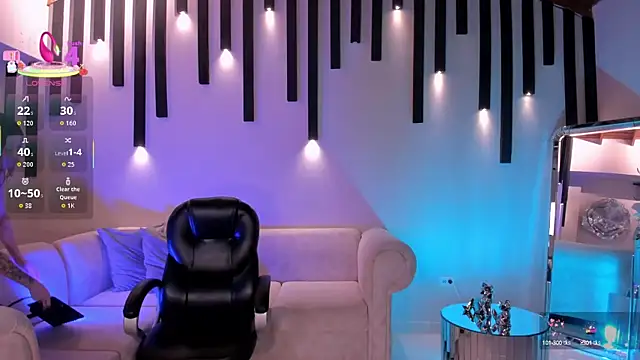 ViolettHansson online show from September 11, 2025, 6:19 pm