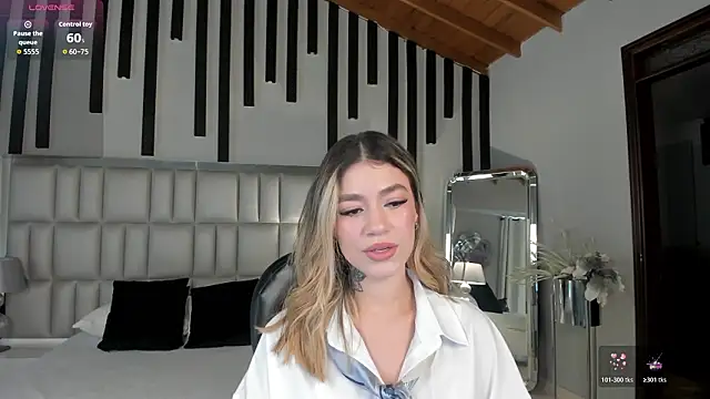 ViolettHansson online show from February 19, 2026, 6:26 pm