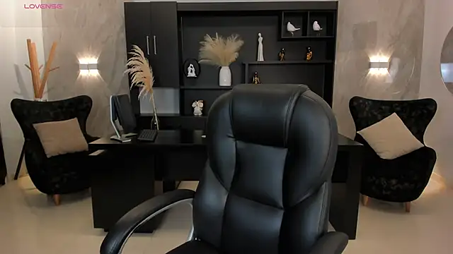 Snapshot of AliceHarper_ chatting on February 26, 2025, 3:10 am AliceHarper online show from February 26, 2025, 3:10 am