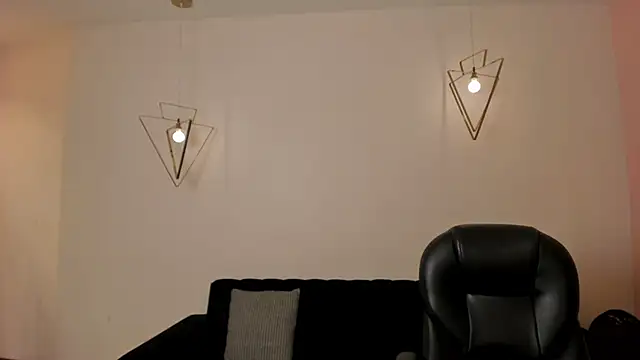 Snapshot of AliceHarper_ chatting on November 6, 2025, 5:47 pm AliceHarper online show from November 6, 2025, 5:47 pm