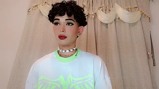 Marian LV online show from December 17, 2025, 4:29 am