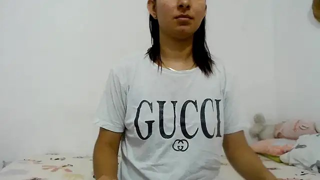 Alyson0001 online show from February 24, 2025, 8:36 pm