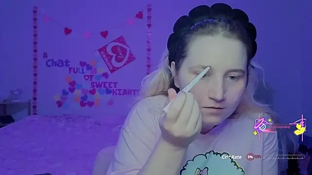 Snapshot of Glitch_Witch chatting on March 4, 2026, 11:22 pm Glitch Witch online show from March 4, 2026, 11:22 pm