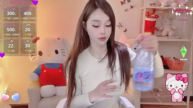 Snapshot of Kiss-18 chatting on February 19, 2026, 5:47 am Kiss-18 online show from February 19, 2026, 5:47 am