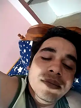 Snapshot of roadtucker123 chatting on March 14, 2025, 5:24 pm roadtucker123 online show from March 14, 2025, 5:24 pm