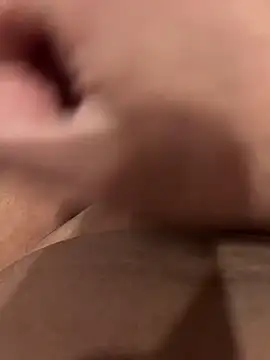 Teloficco online show from November 12, 2025, 12:33 am