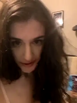 Snapshot of rileyyb_ chatting on February 19, 2026, 7:21 pm rileyyb online show from February 19, 2026, 7:21 pm