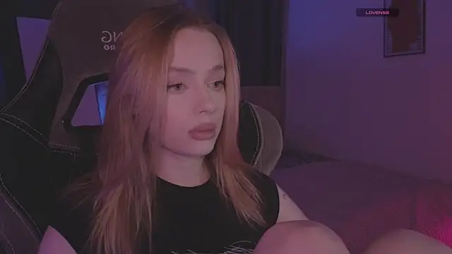  MayShy  online show from September 16, 2025, 8:54 pm