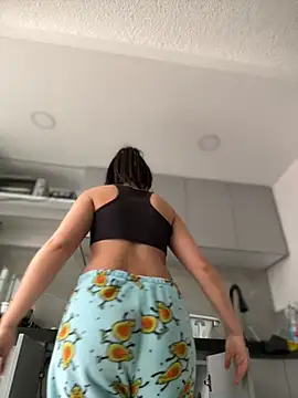 Salome golvert online show from September 14, 2025, 4:06 pm