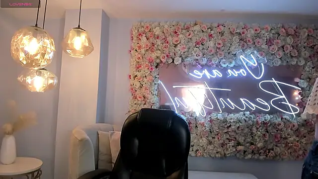 AnaisNin online show from February 18, 2026, 11:06 am