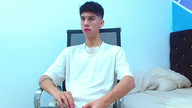 jhony-sex online show from March 12, 2025, 4:19 am