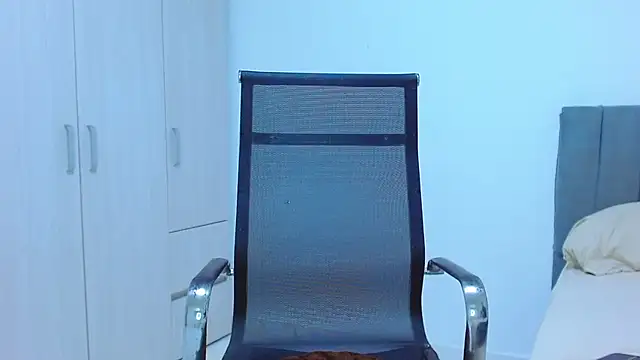 jhony-sex online show from October 21, 2025, 3:51 am