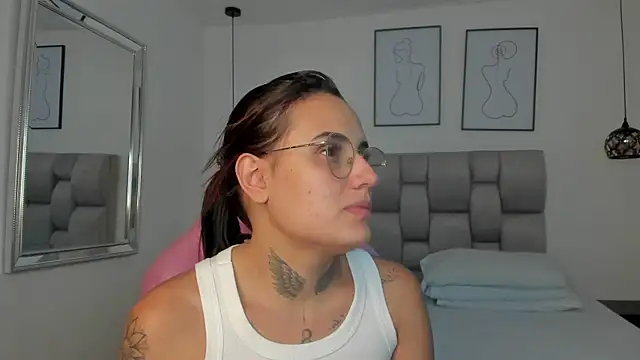 Susan-Sweet-7 online show from November 7, 2025, 7:47 pm