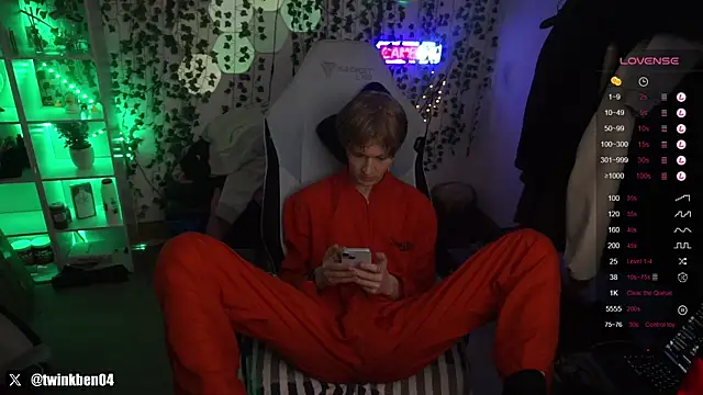 twinkben online show from March 22, 2025, 5:52 pm