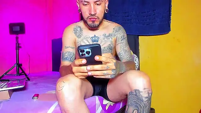 smoker445 online show from April 5, 2026, 10:34 am