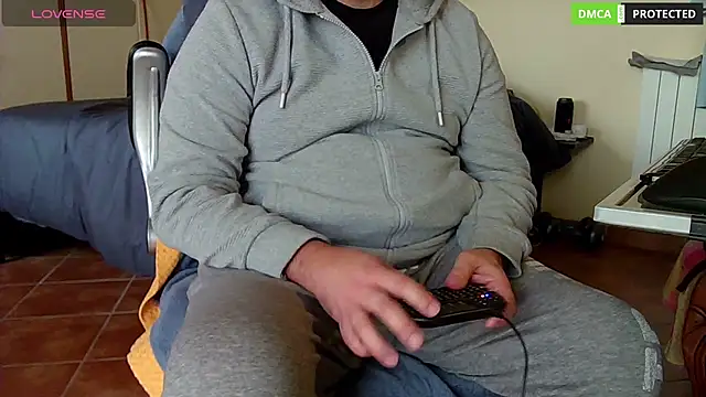 MultiOrgasmicLover online show from December 31, 2024, 8:26 am