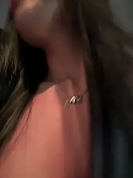 Alexandra duque online show from September 24, 2025, 8:23 pm