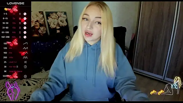 Stella  Cox online show from October 3, 2025, 5:26 am