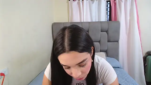 emilyaboott online show from February 10, 2025, 11:02 pm