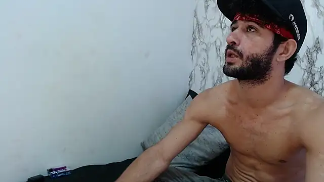 Moon and aaron online show from March 3, 2026, 3:45 am