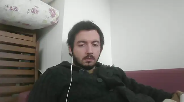 laynufff online show from February 15, 2025, 12:43 pm