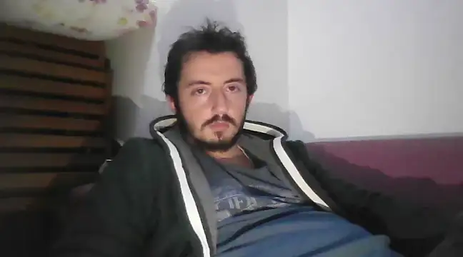 laynufff online show from February 26, 2025, 4:14 pm