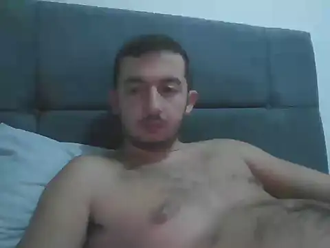 laynufff online show from October 1, 2025, 8:59 pm