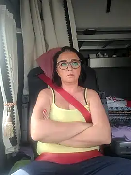 cuplubijoanna online show from February 25, 2025, 3:27 pm