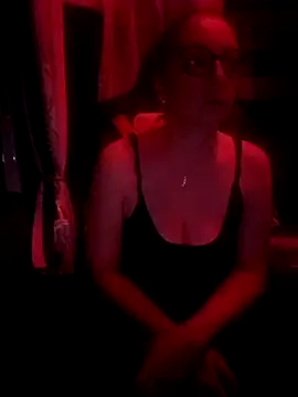 cuplubijoanna online show from February 26, 2025, 8:33 pm