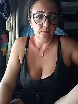 cuplubijoanna online show from July 14, 2026, 11:05 am