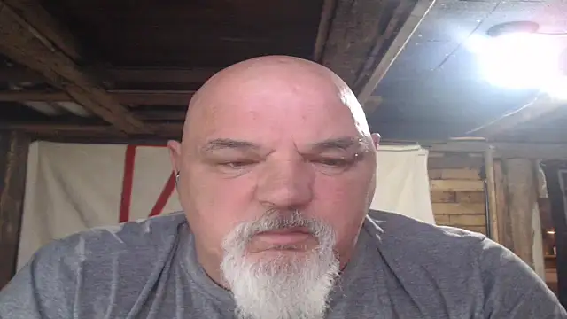 Snapshot of Newfiesausage1972 chatting on April 29, 2026, 9:10 pm Newfiesausage1972 online show from April 29, 2026, 9:10 pm