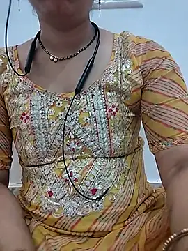 Snapshot of Simaran_bhabhi chatting on June 15, 2026, 12:35 am Simaran bhabhi online show from June 15, 2026, 12:35 am