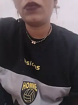 Snapshot of Simaran_bhabhi chatting on June 28, 2026, 3:51 pm Simaran bhabhi online show from June 28, 2026, 3:51 pm