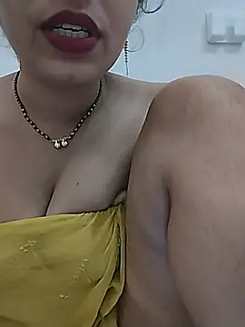 Snapshot of Simaran_bhabhi chatting on July 5, 2026, 5:42 pm Simaran bhabhi online show from July 5, 2026, 5:42 pm