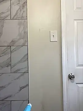 1BeautyN1Beast online show from December 11, 2024, 6:20 pm