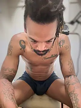 1BeautyN1Beast online show from February 26, 2026, 6:56 am