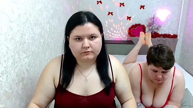 Snapshot of BeckyAndHellen chatting on January 5, 2025, 4:06 pm BeckyAndHellen online show from January 5, 2025, 4:06 pm