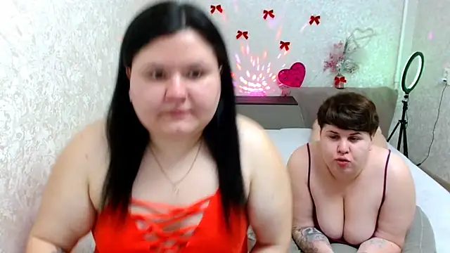 Snapshot of BeckyAndHellen chatting on January 26, 2025, 11:17 am BeckyAndHellen online show from January 26, 2025, 11:17 am