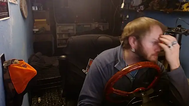 long thinmint86 online show from February 27, 2025, 1:07 pm