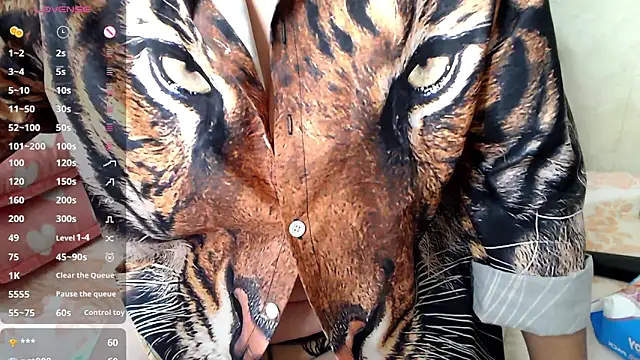 RoseStarr online show from October 8, 2025, 4:15 pm