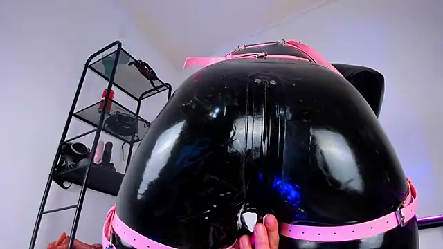 lady sontse  online show from January 18, 2025, 10:17 pm