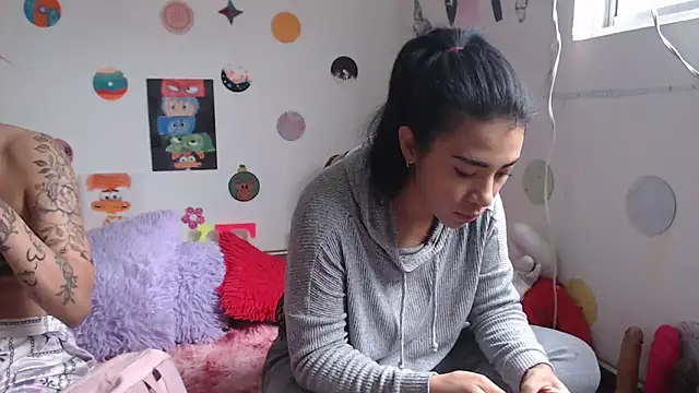 Yaumiko online show from December 28, 2024, 12:45 pm