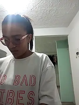 Snapshot of Yaumiko chatting on March 16, 2026, 11:14 am Yaumiko online show from March 16, 2026, 11:14 am