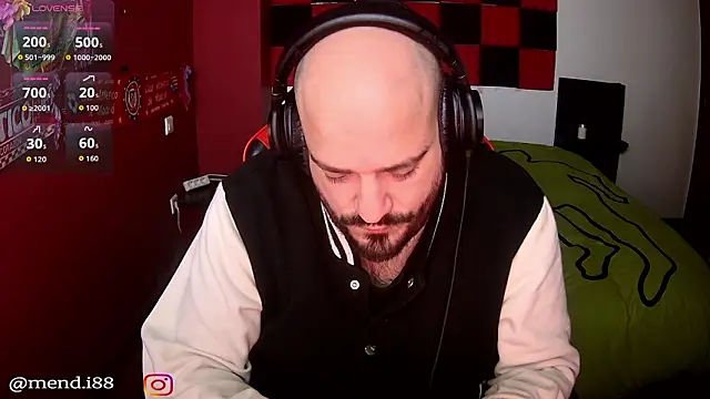 menditeta1 online show from February 2, 2026, 8:29 pm