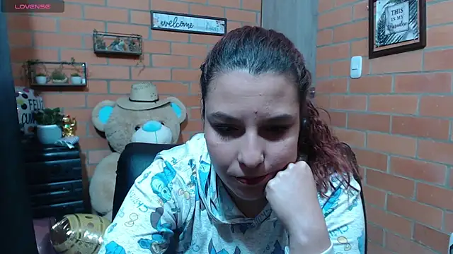 alexia 87 online show from October 16, 2025, 10:55 pm