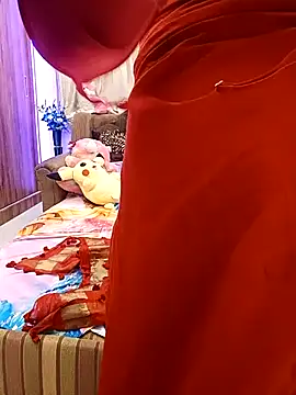 Snapshot of Divya_girl chatting on April 20, 2026, 6:20 pm Divya girl online show from April 20, 2026, 6:20 pm